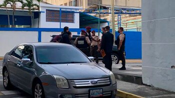 Funcionarios del régimen arriban a