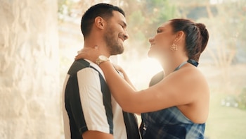 Israel Dreyfus protagoniza video de la cantante Jenny J.