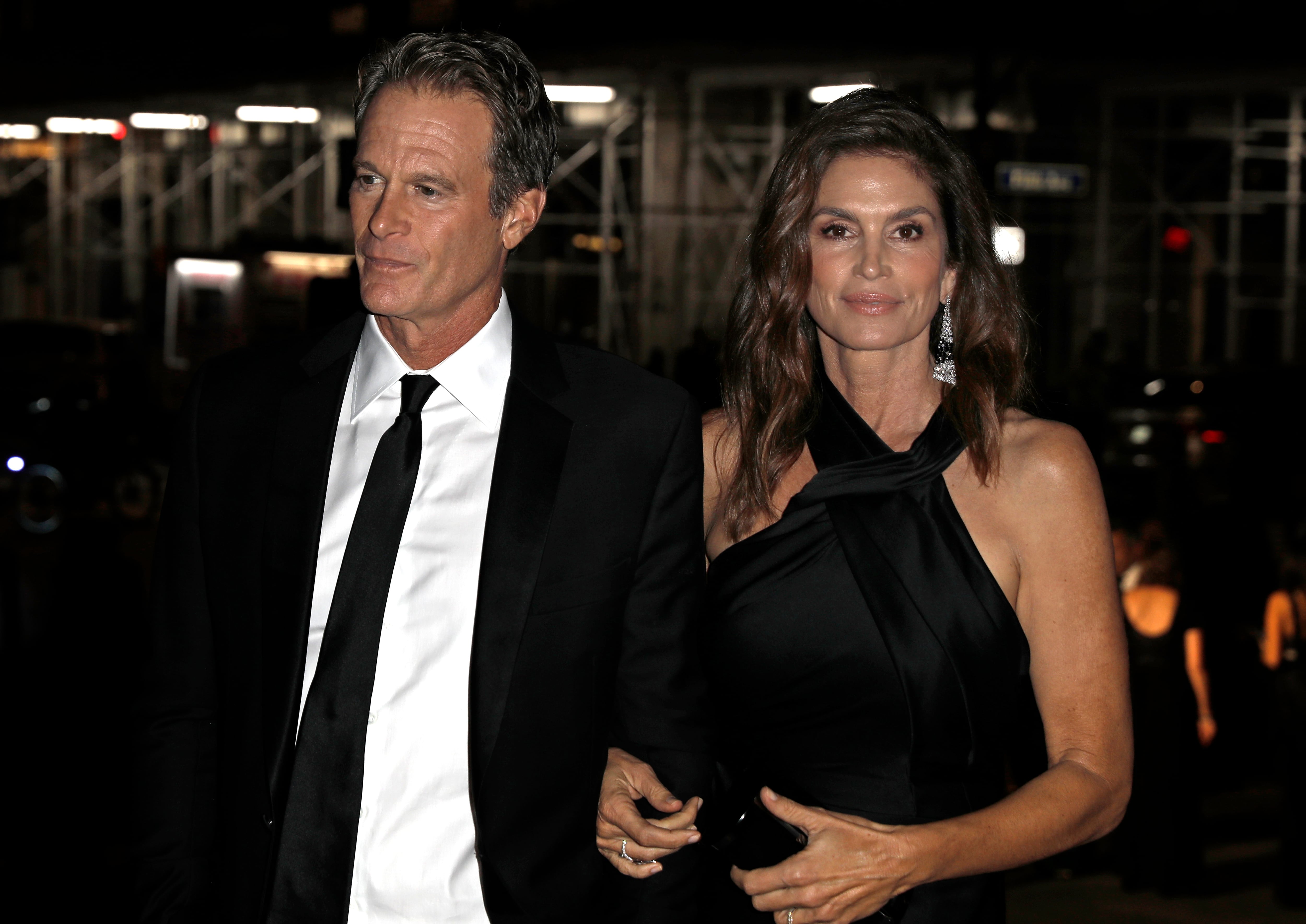 Cindy Crawford y Rande Gerber se conocieron en una fiesta mientras la modelo aún tenía una relación con Richard Gere
EFE/EPA/PETER FOLEY