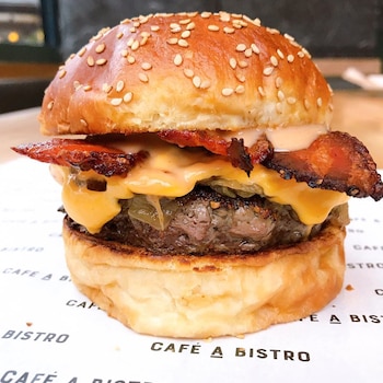 Café a Bistro, una de