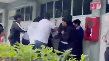 Pelea entre estudiantes de Conalep deja hasta maestros heridos en Matehuala: hay 15 detenidos