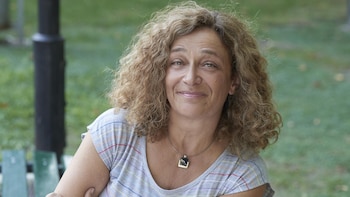Liliana Escliar reeditó con un nuevo título la novela con la que obtuvo el Premio Planeta en el año 2000.