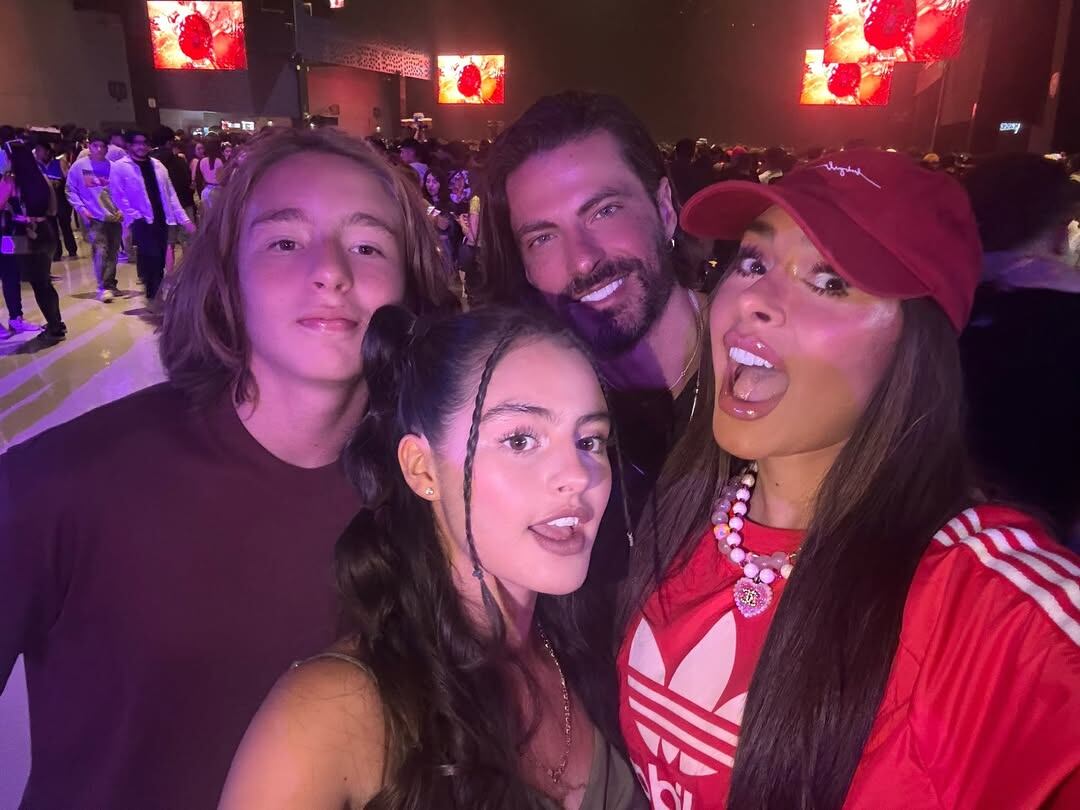 El primer encuentro público entre Galilea y la novia de su hijo ocurrió durante el reciente concierto de Quevedo en la Ciudad de México. (Foto: @galileamontijo, Instagram)