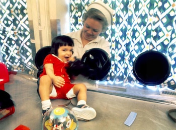 Durante sus primeros años, David vivió en el hospital