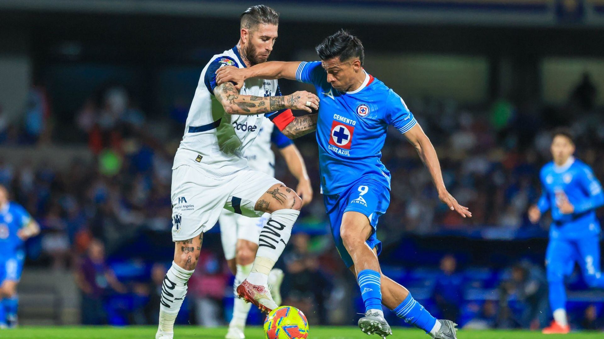 Rayados mueve el balón y se reinician las acciones en el Estadio Olímpico Universitario (X@CruzAzul)
