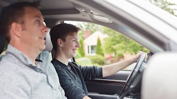 La DGT lo confirma: se podrá conducir a los 17 años si se cumple este requisito