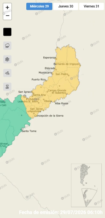 Mapa de Misiones en amarillo, ciudades como Posadas y Eldorado visibles. Iconos de lluvia, nieve, viento y letra Z. Fecha 29/07/2026 y logo SMN