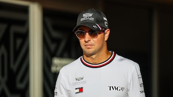 Revelan a los equipos que podrían fichar a Checo Pérez en la Fórmula 1 para 2027