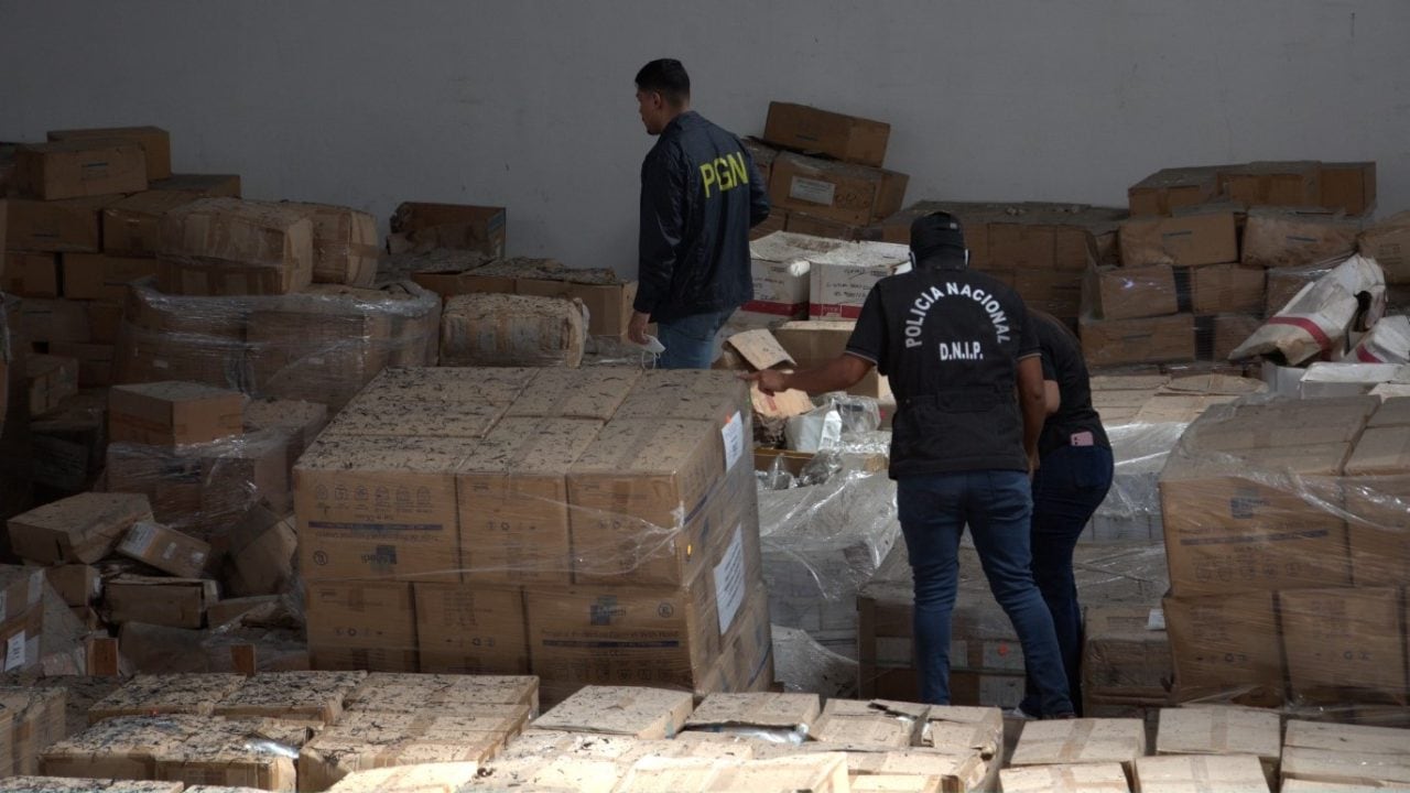 Funcionarios de la Fiscalía Anticorrupción inspeccionaron depósitos de la CSS en Felipillo y El Crisol. Tomada del MP