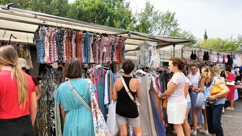 Los mercadillos de ropa de