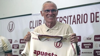Carlos Galván encaró a Héctor Cúper tras caerse el retorno de Raúl Ruidíaz a Universitario: “No lo entiendo”