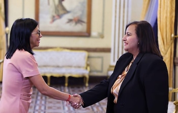 22/10/2026 La presidenta encargada de Venezuela, Delcy Rodríguez, saluda a la coordinadora por parte de la Asamblea Nacional de 2015 para la Mesa de diálogo, Dinorah Figuera, en el Palacio de Miraflores, en Caracas.
POLITICA SUDAMÉRICA VENEZUELA INTERNACIONAL
PRESIDENCIA DE VENEZUELA