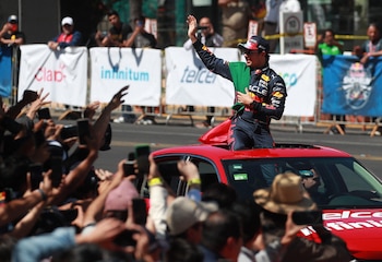 Sergio Pérez estuvo en Guadalajara
