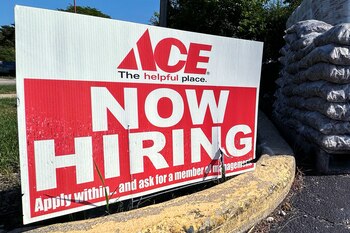 Un cartel de oferta de