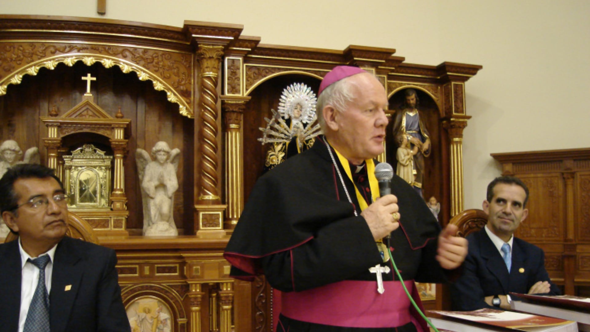 Obispo peruano niega acusaciones tras denuncia por presuntos abusos sexuales