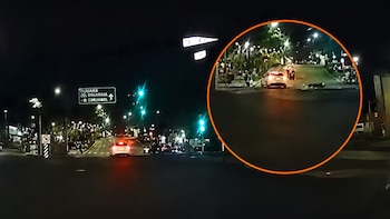 Motociclista muere tras impactarse contra un Tesla en CDMX: accidente es captado en video