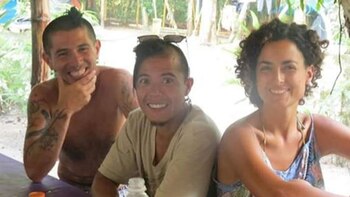 Sheila junto a sus amigos (Facebook: Pablo Lenin)