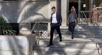 21/06/2021 Fútbol.- AV. El Supremo confirma 4 años de cárcel para el futbolista Santi Mina por abuso sexual a una mujer.
El Tribunal Supremo ha confirmado la condena a cuatro años de prisión impuesta al futbolista Santiago Mina por un delito de abuso sexual a una mujer en julio de 2017 en una furgoneta estacionada en las proximidades de una discoteca de Mojácar (Almería).
DEPORTES ANDALUCÍA ESPAÑA EUROPA ALMERÍA