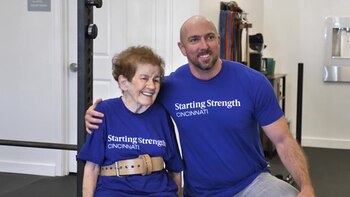 Guiada por su entrenador, Lucas