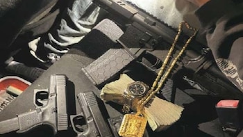 Estudiantes de secundaria de EEUU venden armas a los cárteles mexicanos por plataformas de mensajería, según el NYT