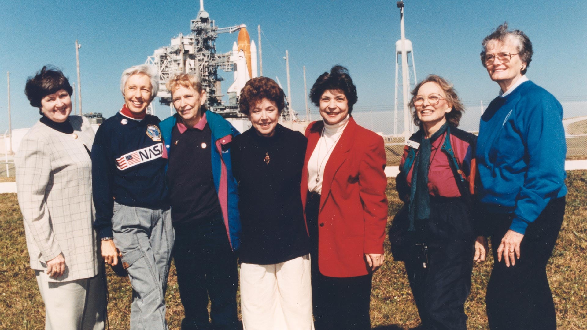 Siete integrantes del grupo First Lady Astronaut Trainees, también conocido como las