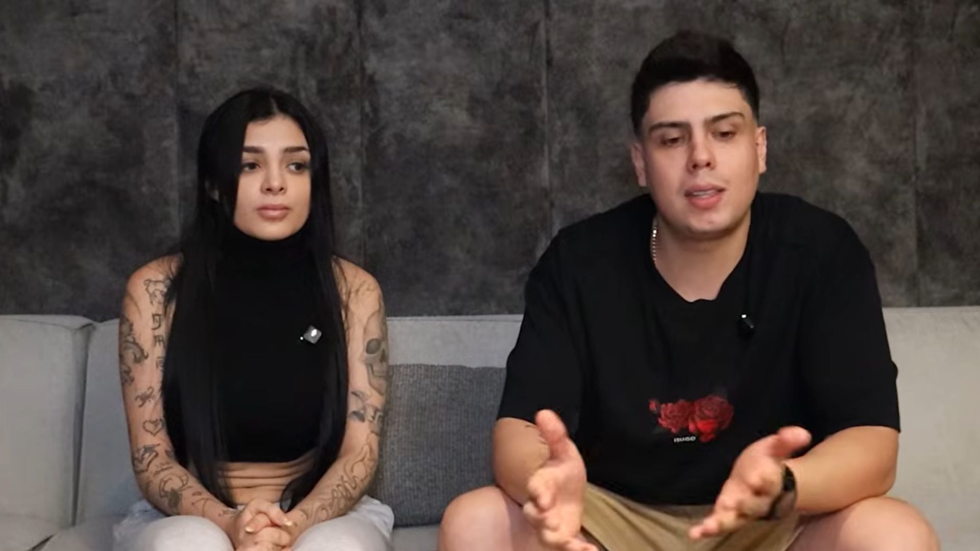 El intercambio no pasó desapercibido para Karely Ruiz, quien dejó un comentario en la publicación de Armenta. “Qué hermosa”, escribió la modelo regiomontana, a lo que Armenta respondió: “Gracias bb” (Captura de pantallaKarely y su esposo)