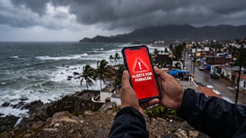 Prepara tu celular, así funciona la nueva alerta del gobierno ante la llegada de huracanes y ciclones tropicales