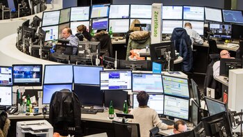 Wall Street registra ganancias en