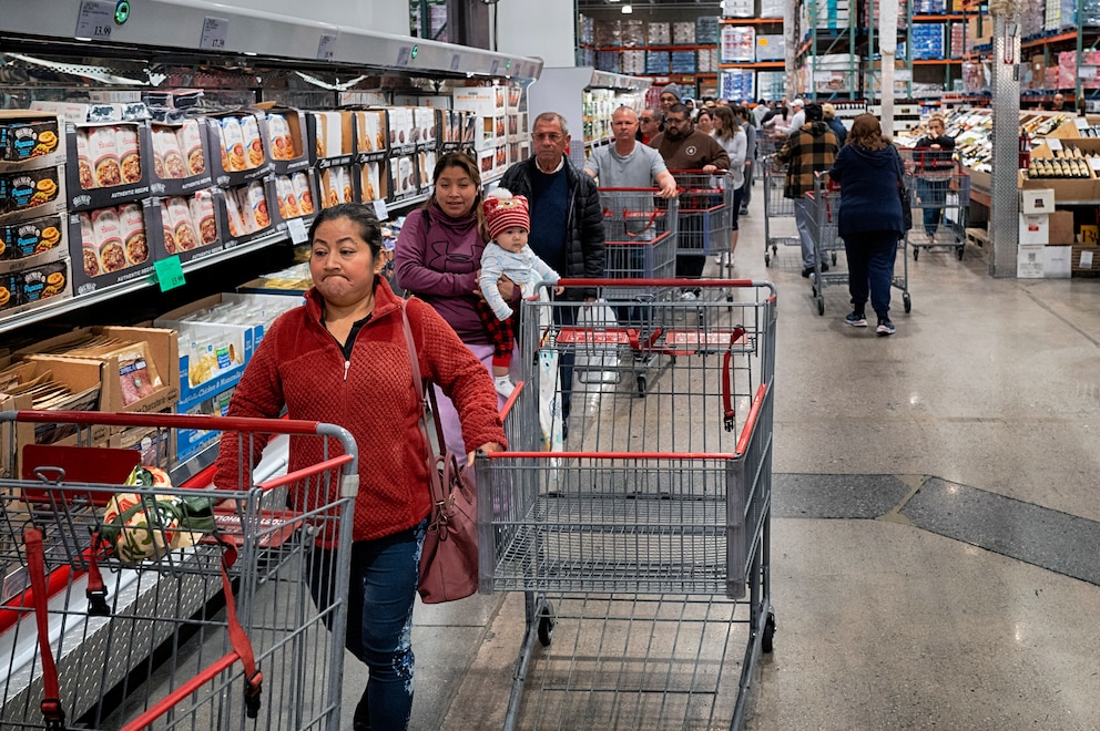El 74% de las familias latinas en Estados Unidos teme no poder pagar la renta, según una encuesta El 74% de las familias latinas en Estados Unidos teme no poder pagar la renta, según una encuesta