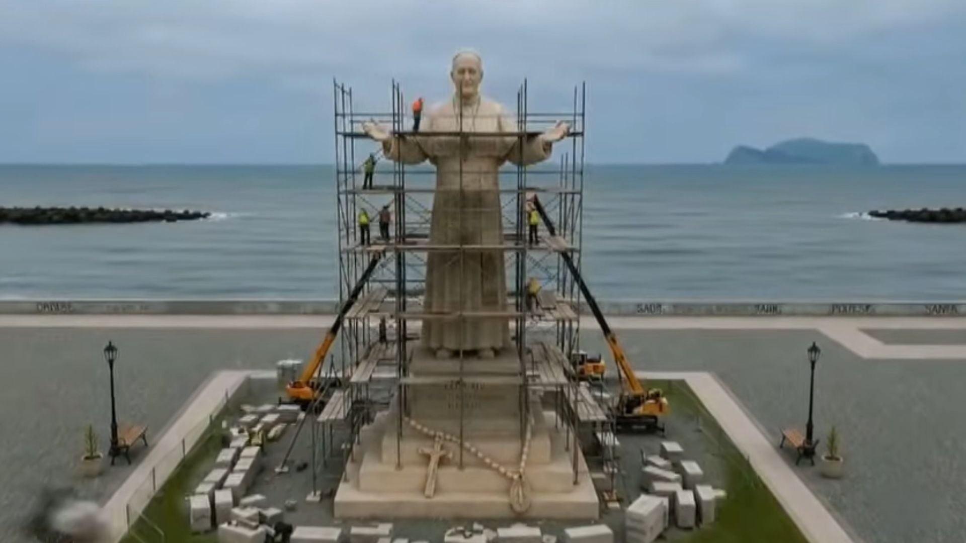 El monumento será instalado en el parque Gaelito, un espacio que homenajea a un menor que murió al intentar salvar a su hermana de un incendio - Créditos: Captura de pantalla de TVPerú.