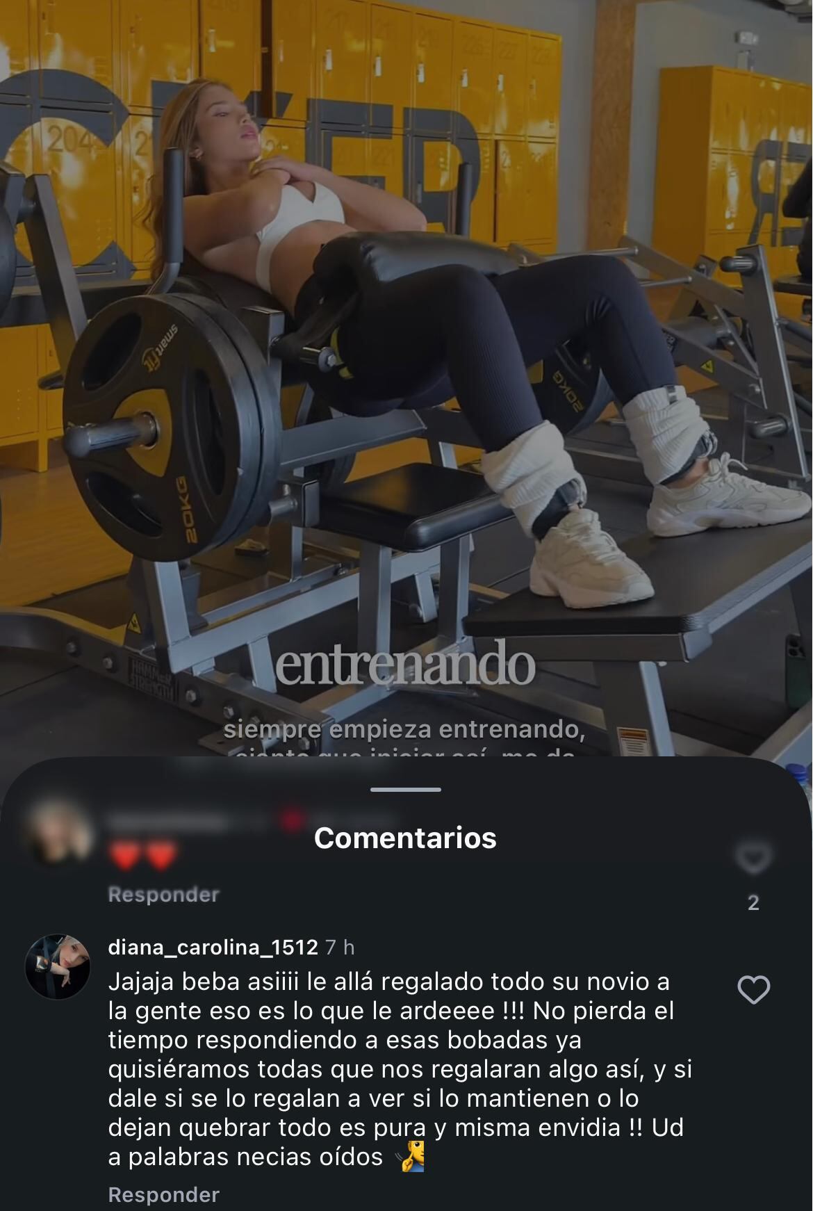 Comentarios de seguidores de la novia de Yeferson Cossio generaron una respuesta en la joven empresaria - crédito @carolinagoezec/IG