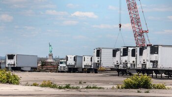 Por la saturación de muertos