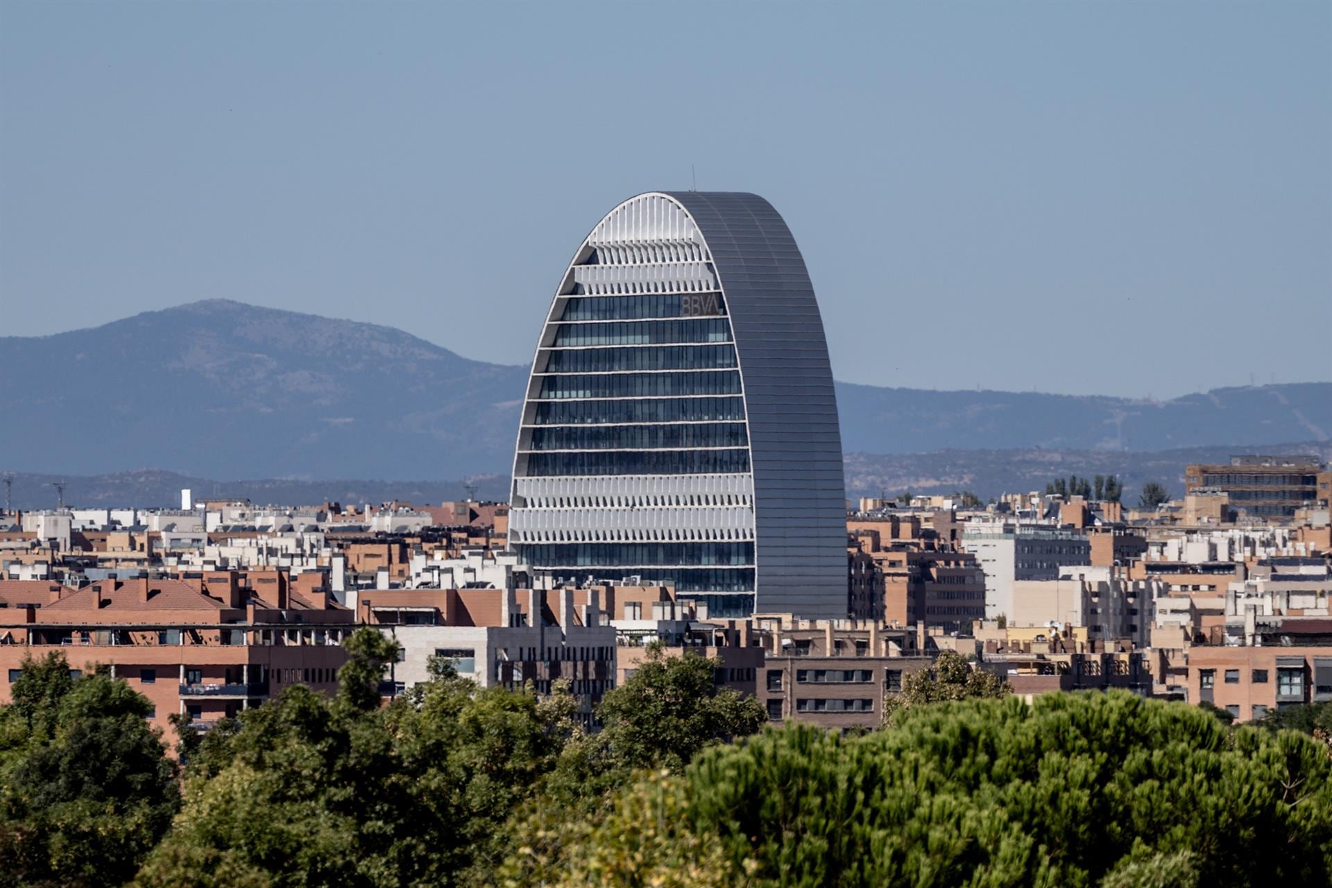 Bruselas aspira a crear gigantes bancarios europeos que compitan con los bancos de EEUU
