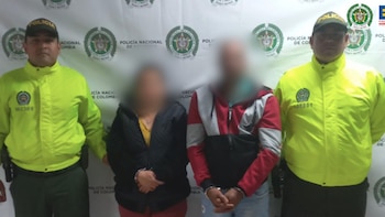 Además de la madre de