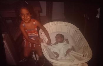 La llegada de su hermano