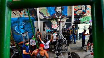 Barras Praderas: el gimnasio callejero