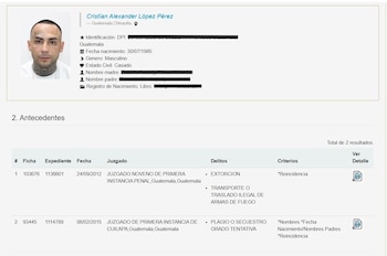 La investigación de la PNC y el Ministerio Público centra el caso en el material audiovisual, mientras las autoridades aún no determinan el móvil del doble asesinato en Sacatepéquez.