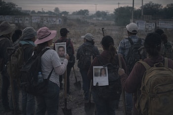 Aunque el crimen más reciente corresponde a un hombre, Amnistía Internacional ha documentado que nueve de cada diez personas buscadoras en México son mujeres y que el 97% ha sufrido algún tipo de violencia o afectación derivada de esta labor. (Imagen ilustrativa | Infobae México)