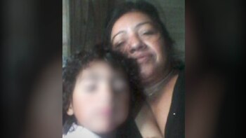 Irma y su hijo, testigo