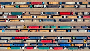 En muchos casos, los costos del transporte de mercancías se multiplicaron hasta cuatro veces, reflejando el nivel de disrupción que atraviesan las cadenas logísticas (Imagen: Shutterstock)