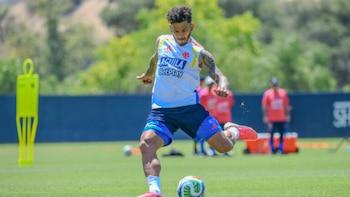 Histórico delantero paraguayo calificó a Luis Javier Suárez, de la selección Colombia, como uno de los mejores en Sudamérica