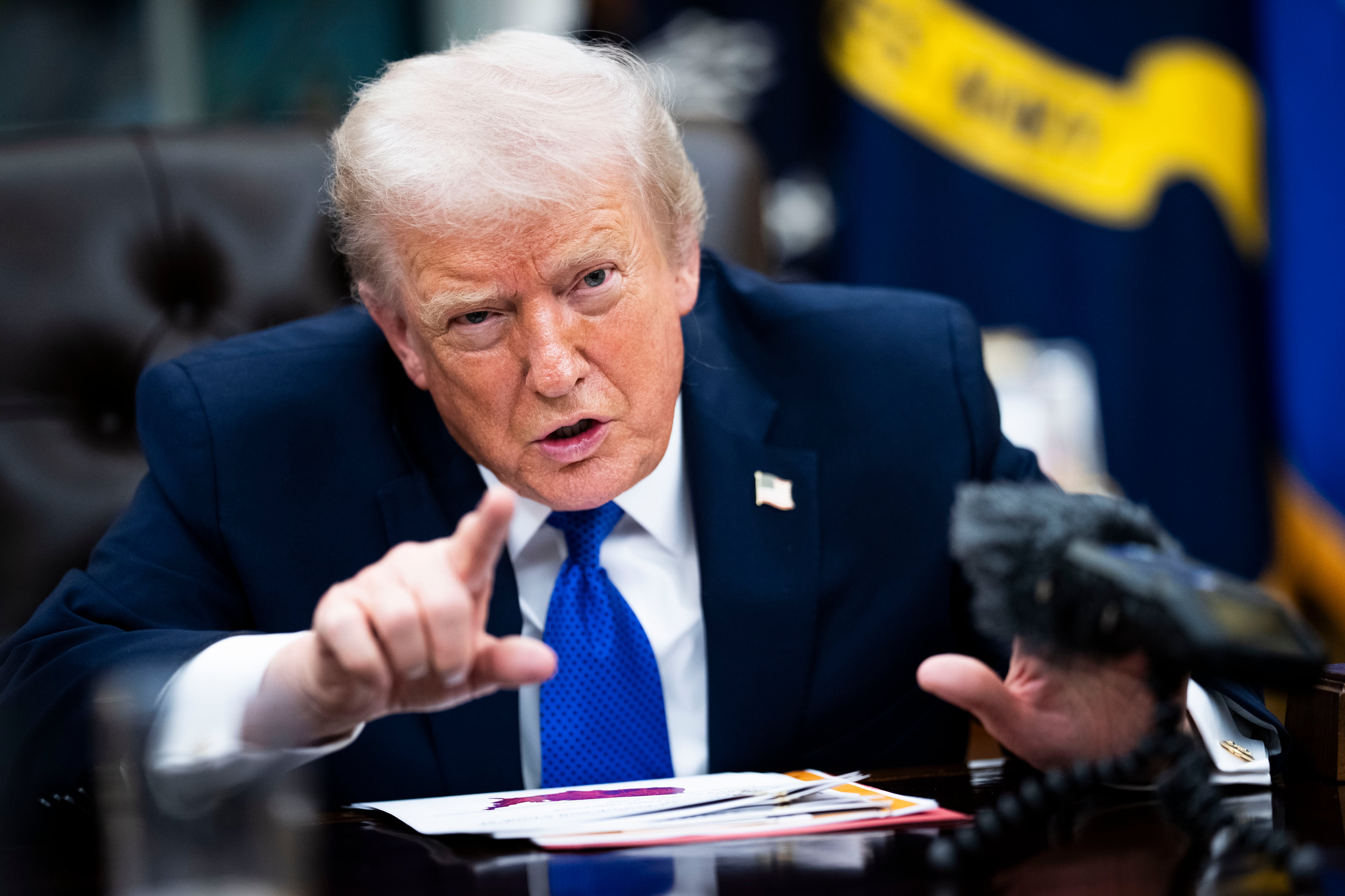 Donald Trump brindó una entrevista a The New York Times en el Salón Oval de la Casa Blanca (Doug Mills/The New York Times)