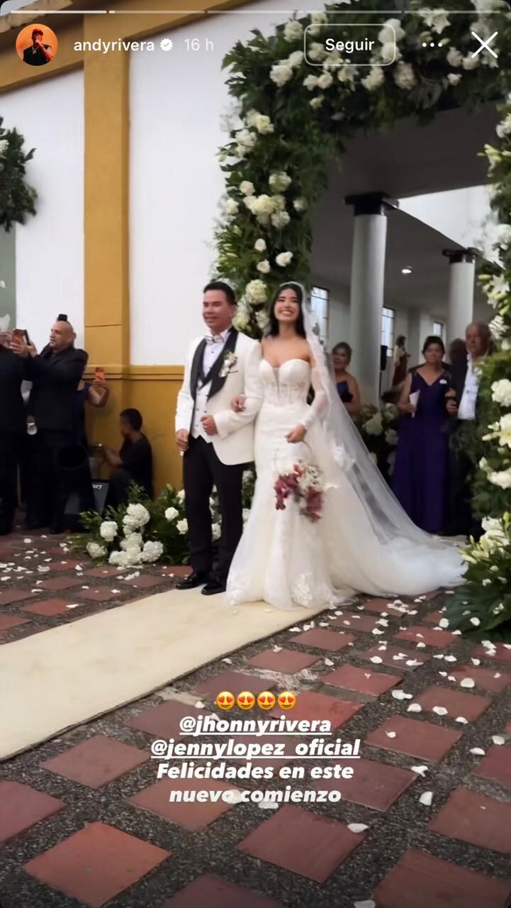 El joven cantante compartió la emoción que vivió al ver a su papá saliendo de la iglesia de la mano con Jenny López - crédito @andyrivera/IG