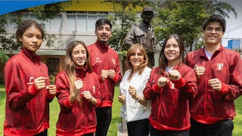Team Perú suma dos medallas en lucha y surfistas avanzan hacia el oro en los Juegos Suramericanos de la Juventud Panamá 2026