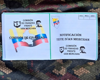 As autoridades identificaram estacas e impressões digitais que confirmam a investigação contra os opositores da Segunda Marquetalia – o Exército Nacional.