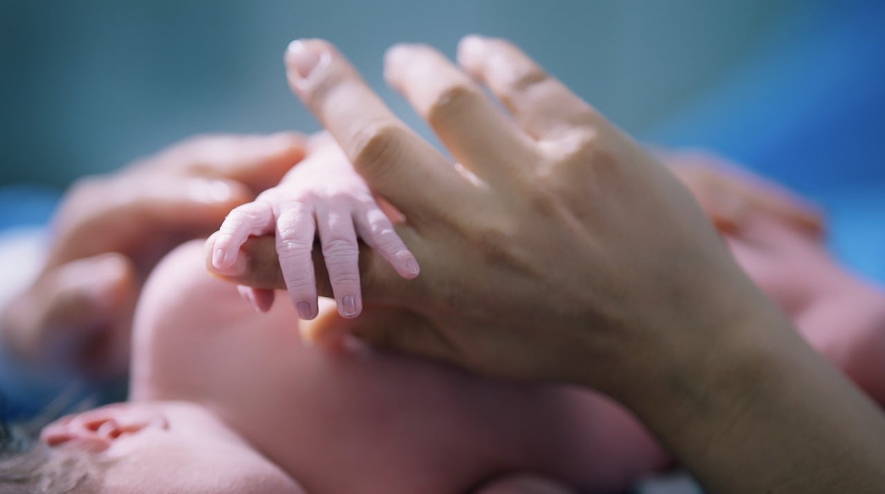 Especialistas trabajan con personal sanitario en Santo Domingo para cerrar fallas, con respuesta inmediata ante peligros y con cortes de evaluación en tres momentos que medirán avances reales (Foto archivo Infobae)