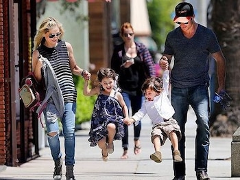 Junto a Freddie Prinze Jr