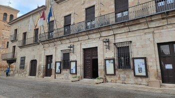 Imagen CODUAPSUV5FRLO63S5N4MBDR4Y