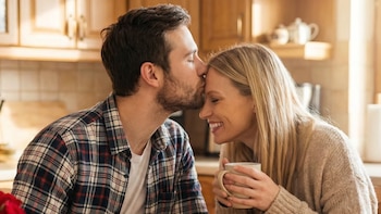 Los 9 hábitos que la neurociencia vincula con relaciones más fuertes y duraderas