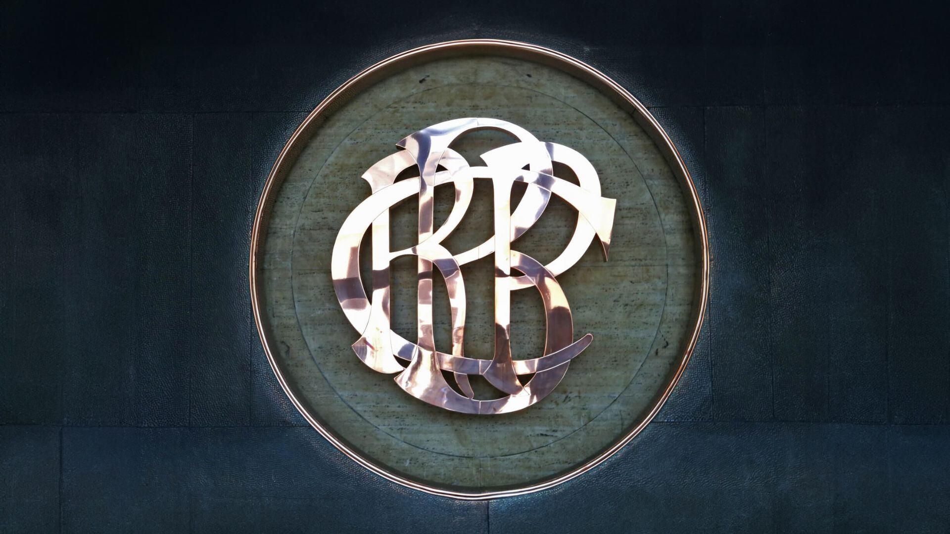 El dólar sigue cayendo y el Banco Central de Reserva ya compro US$ 432 millones. - Crédito ComexPerú